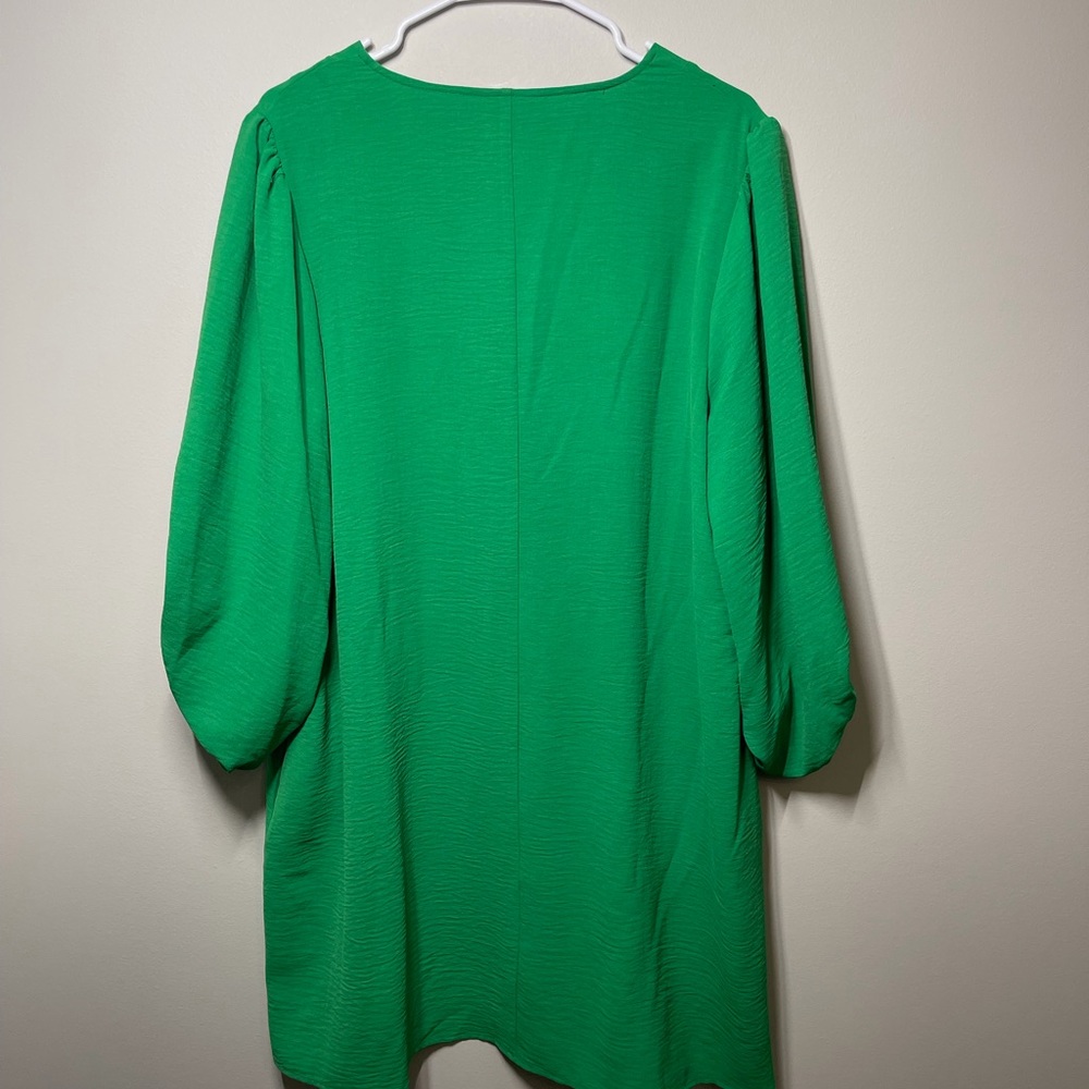 Cato Vibrant Green V-Neck Dress - Picture 2 of 3